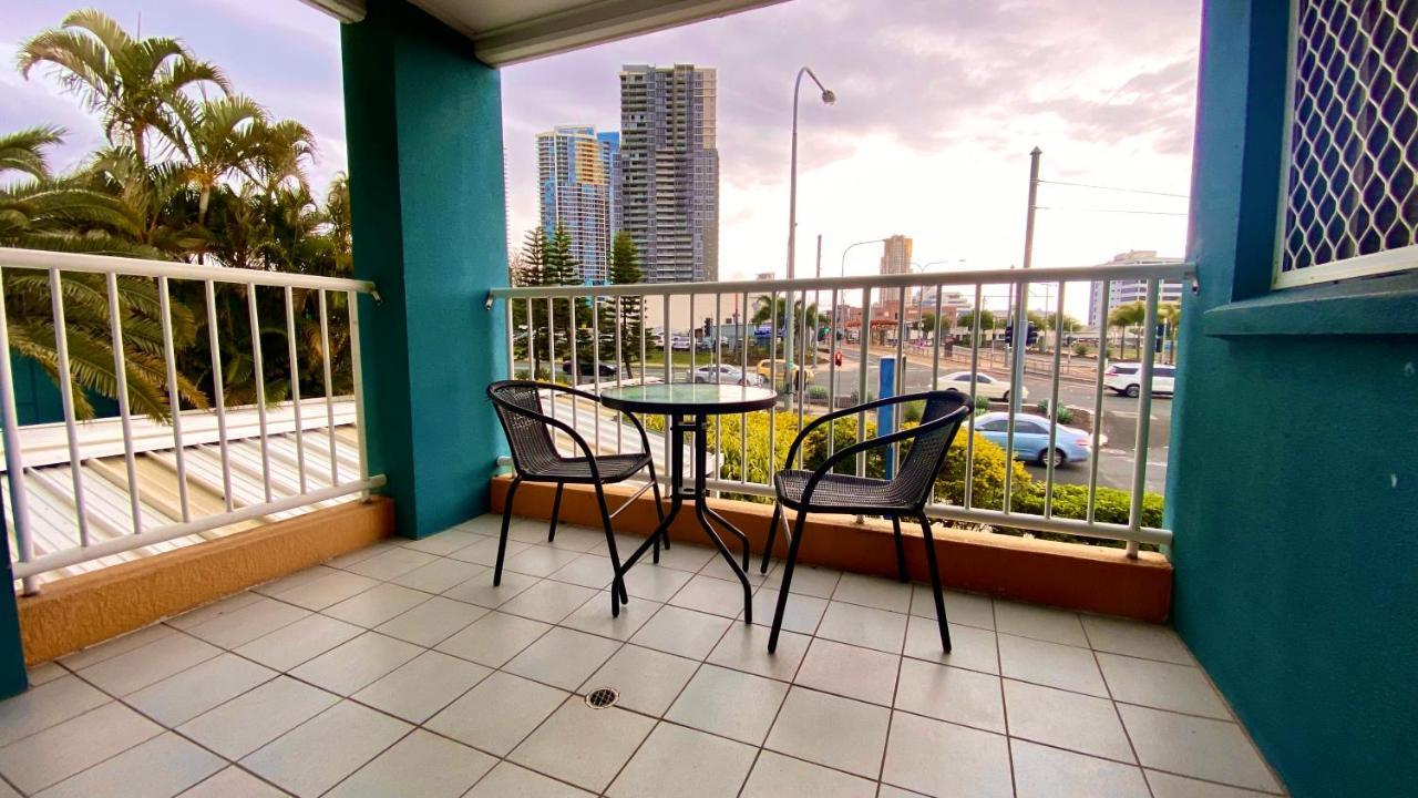 Homely Inn Hostel Gold Coast Exterior photo
